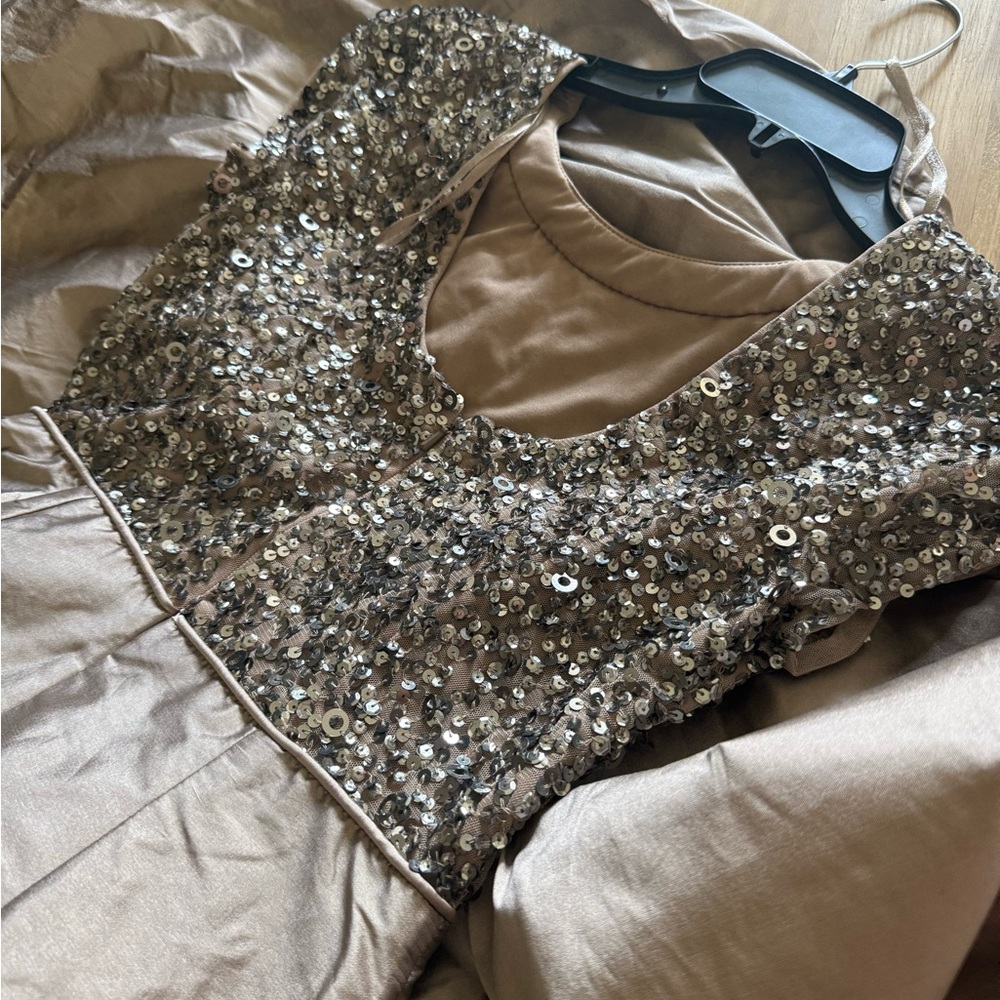 Adrianna Papell Sequin Bodice Taffeta Ballgown Size 4 - Picture 6 of 7